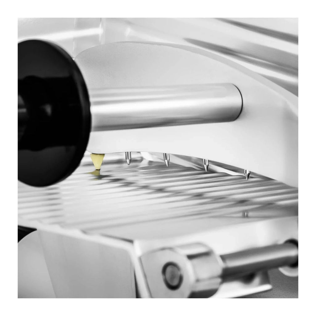 Affettatrice universale multiuso per prosciutto e salsicce con affilalama diametro 250 mm spessore 0/8 mm 14_0003857