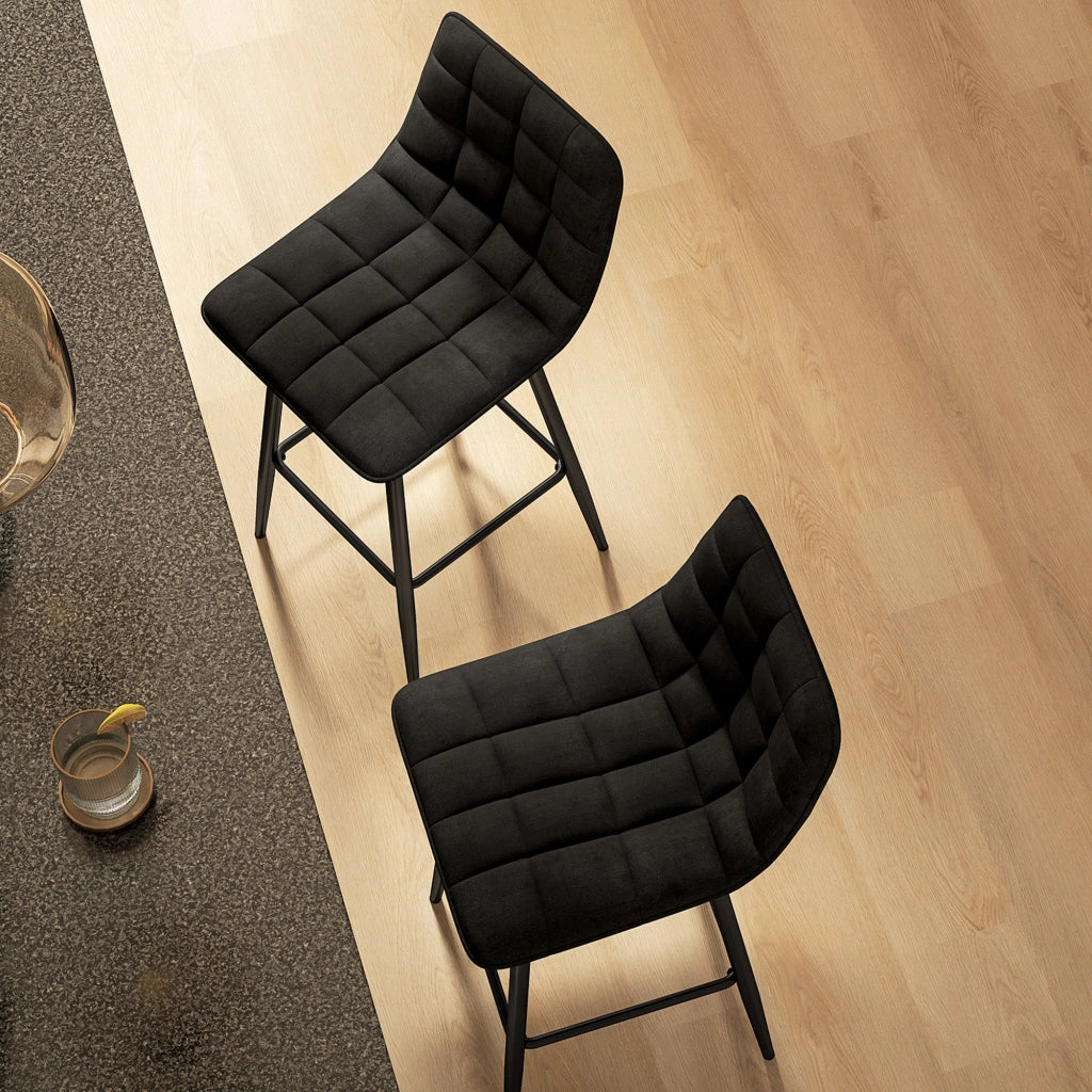 Set 2 Sgabelli da Cucina Stile Nordico 45x47x84 cm in Tessuto Effetto Velluto e Metallo Nero