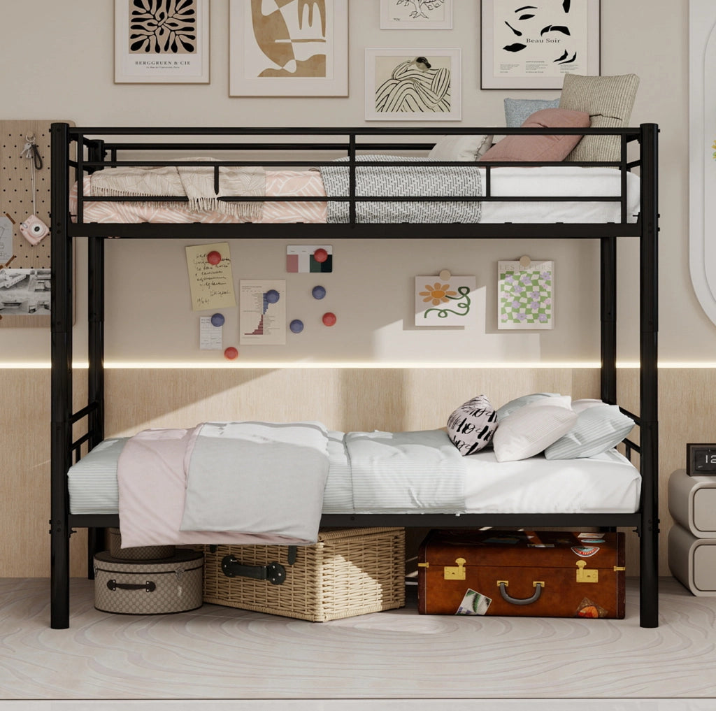 Letto a castello in metallo nero trasformabile in due letti singoli