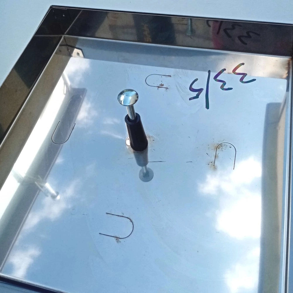 Sigillo 230 x 230 x h 80mm chiusino di acciaio inox leggero da riempimento