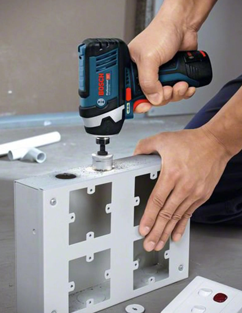 Avvitatore a massa battente BOSCH GDR 12V-105 (2 x 2,0 Ah + GAL12V-40 + L-Boxx 102)