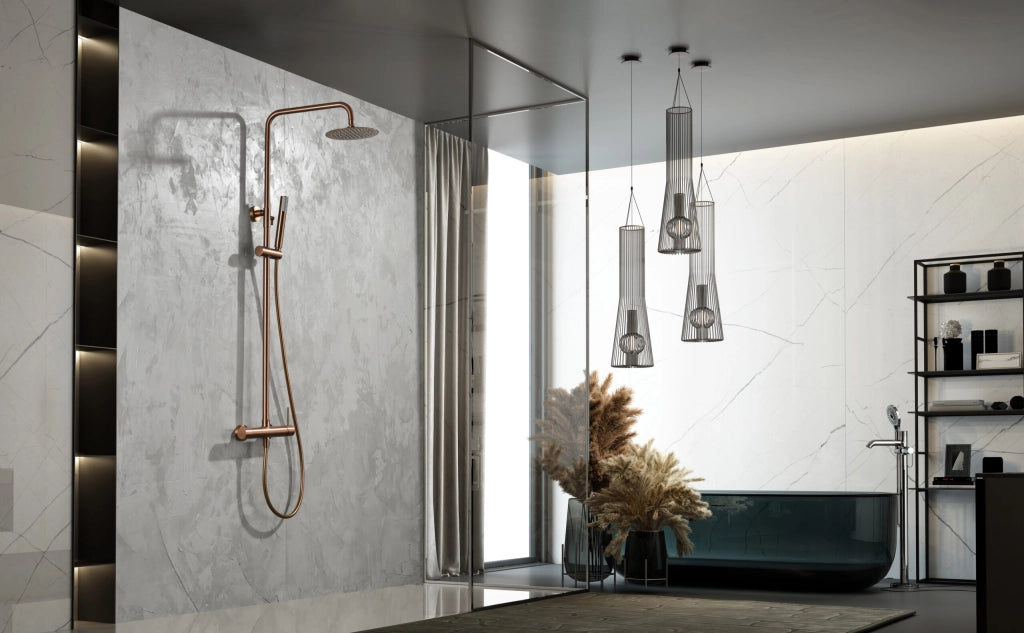 IMEX Colonna doccia monocomando serie Monza in ottone oro rosa spazzolato, soffione anticalcare Ø20 cm, cartuccia ceramica Ø35 mm, asta estensibile, tubo e maniglia, Imex-BDM039-ORC