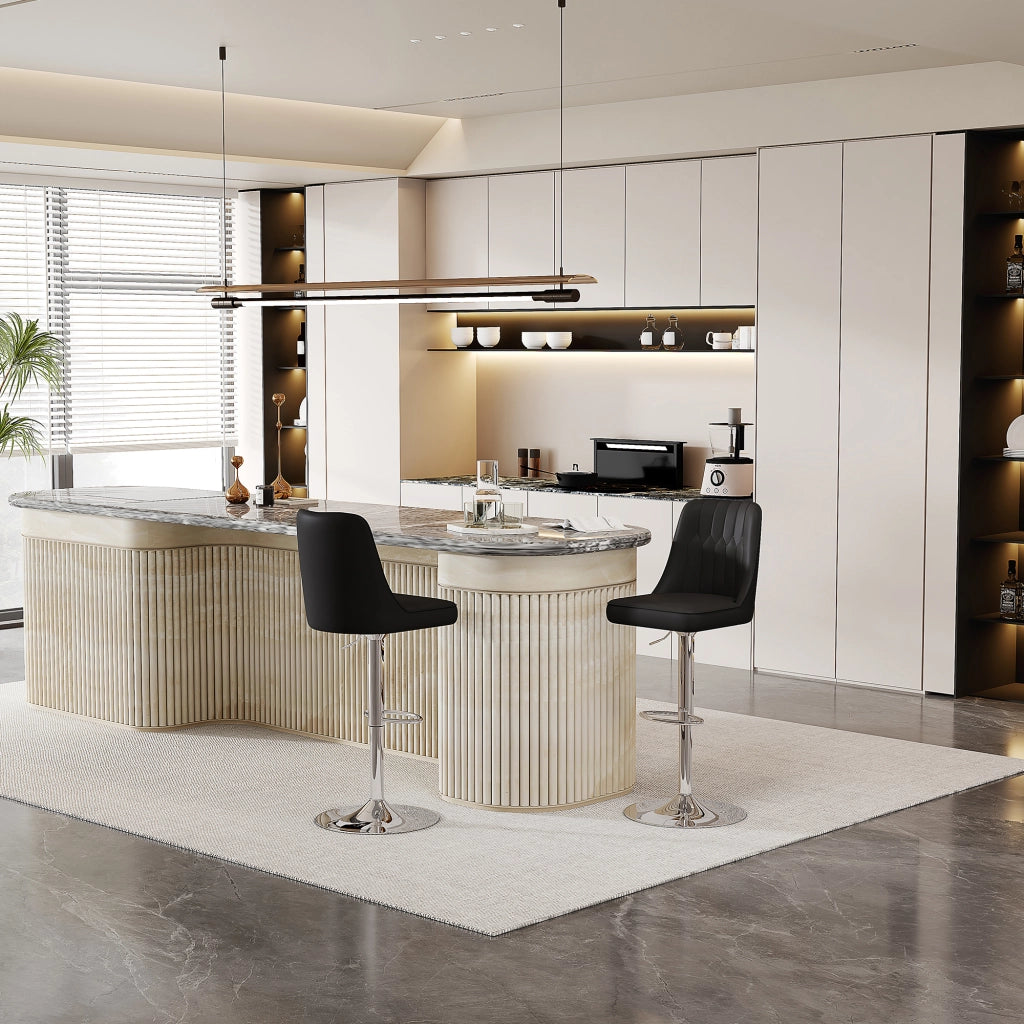 Set di 2 sgabelli da bar regolabili in altezza con rotazione 360°; schienale in pu nero e base in metallo argentato