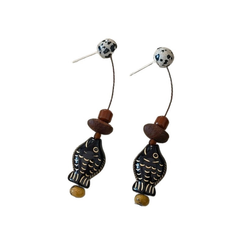 Orecchini a forma di pesce in stile retr¨° per donna, stile antico, stile etnico, orecchini a perno in legno ispirati allo Zen, orecchini dal design di nicchia.