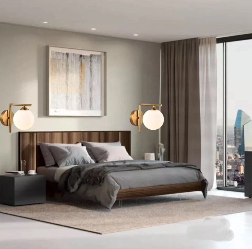 Applique lampada da parete moderna in metallo colore oro sfera in vetro opaco per interni casa salotto stanza da letto attacco Lampadine LED G9