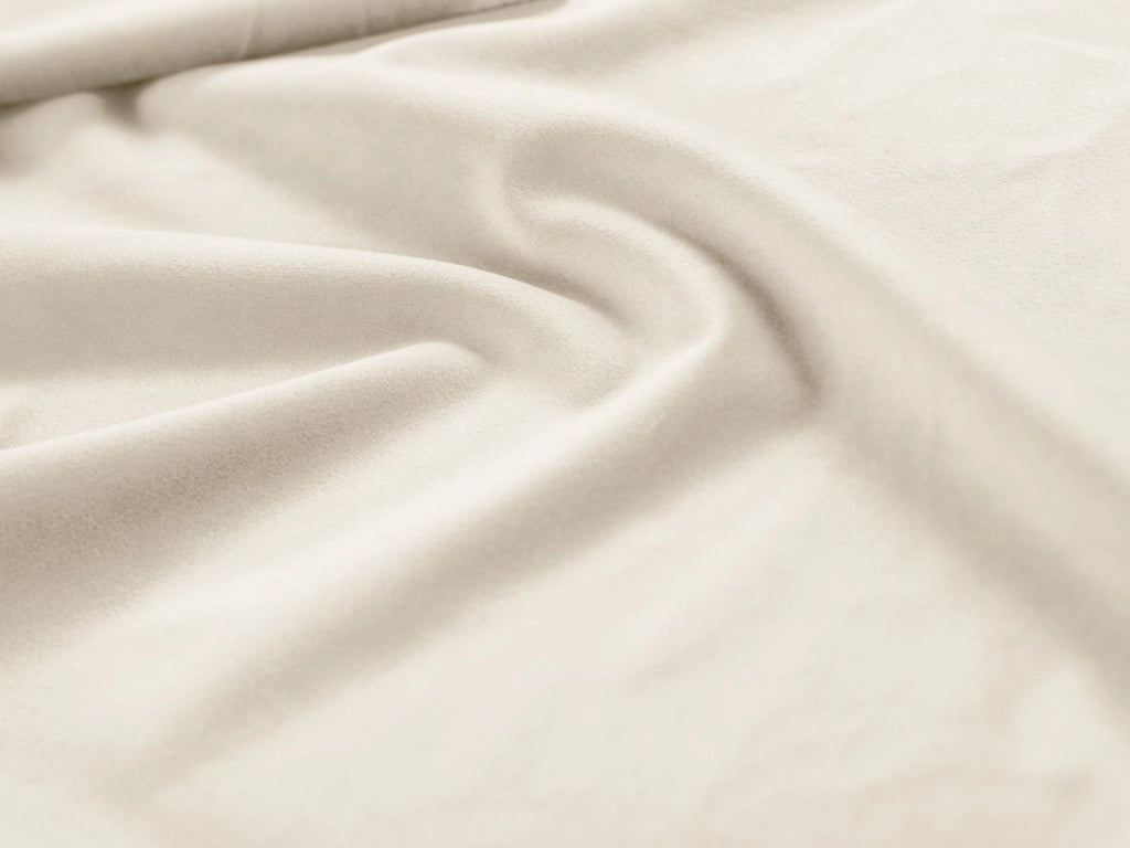Cosmopolitan Design - Poltrona "Bali" in velluto beige chiaro 