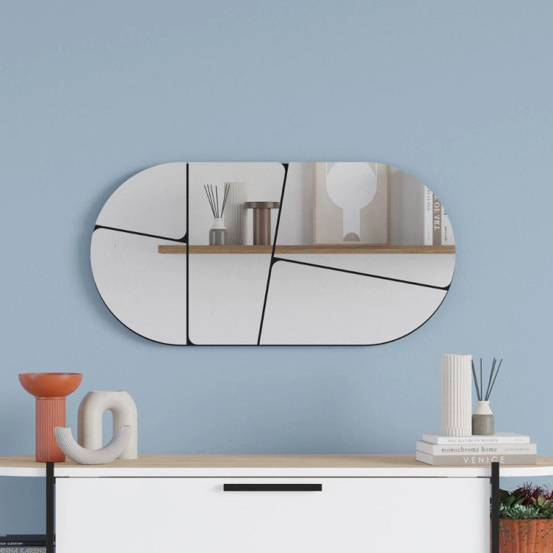 Specchio da parete Otis con design astratto base nera