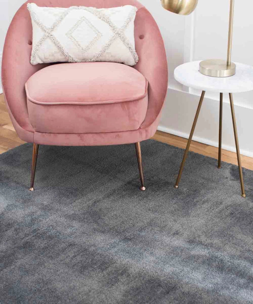 Tappeto FEEL GRIGIO SCURO cm.160x230 tinta unita moderno, pelo morbido resistente e lavabile in lavatrice