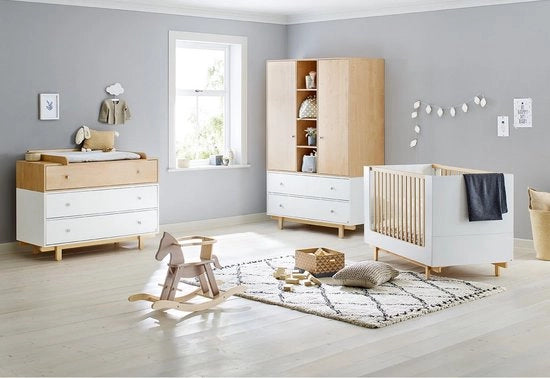 Set di Culla per Neonato - Culla, Comodino, Armadio - Convertibile, Stilistico - Dimensioni: culla 144x78x90cm, comodino 126x78x99cm, armadio 126x57x190cm