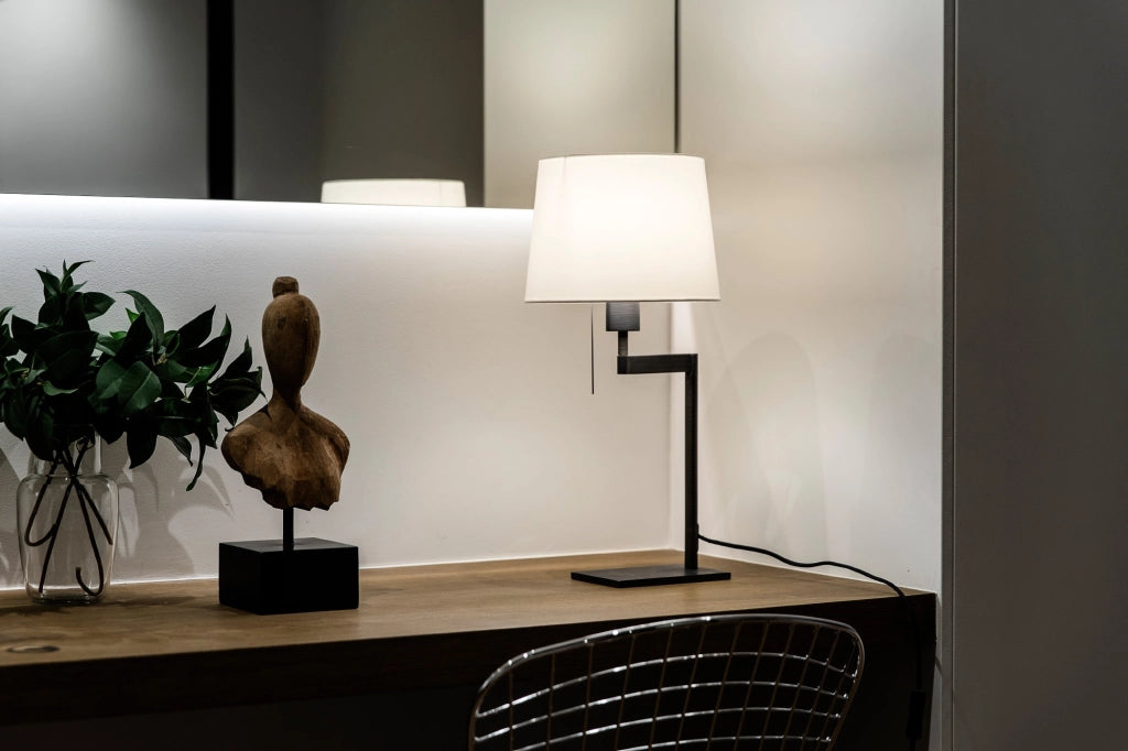 ARTIS, Lampada da Tavolo per Interni, Faro Barcelona