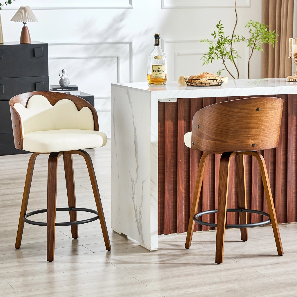 Set di 2 sgabelli da bar con schienale floreale; poggiapiedi in metallo; legno curvato e similpelle bianca