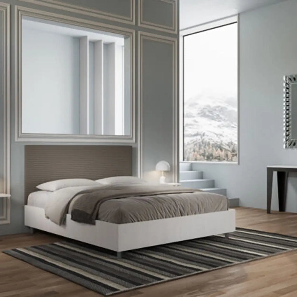 Letto matrimoniale con rete 160x190 bianco frassino testata similpelle cappuccino Level