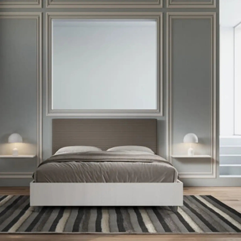 Letto matrimoniale con rete 160x190 bianco frassino testata similpelle cappuccino Level