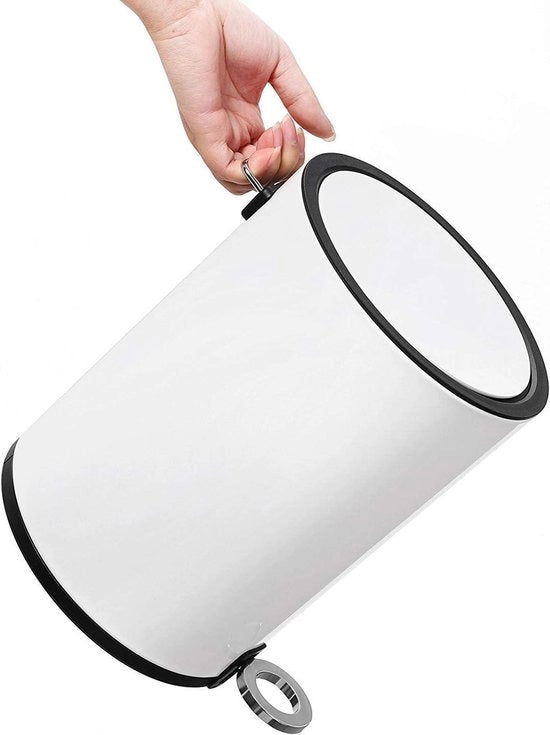 Polvere di stile moderno con pedale basso coperto da un rivestimento morbido e compatto, contenitore interno in ABS con coperchio (6L, acciaio, rotondo)