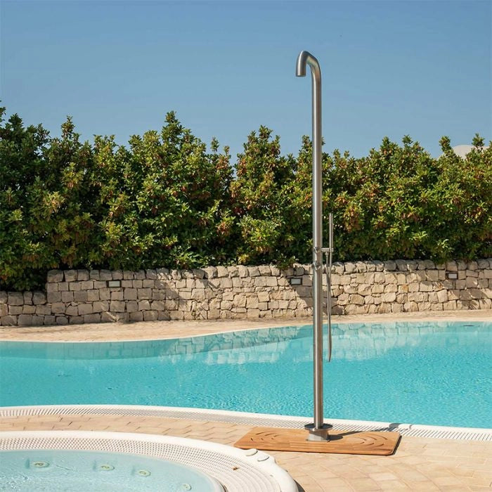 Doccia Da Esterno Chia Nera In Acciaio 316l Con Verniciatura Satinata, Con Doccetta Mobile Colore: Oro