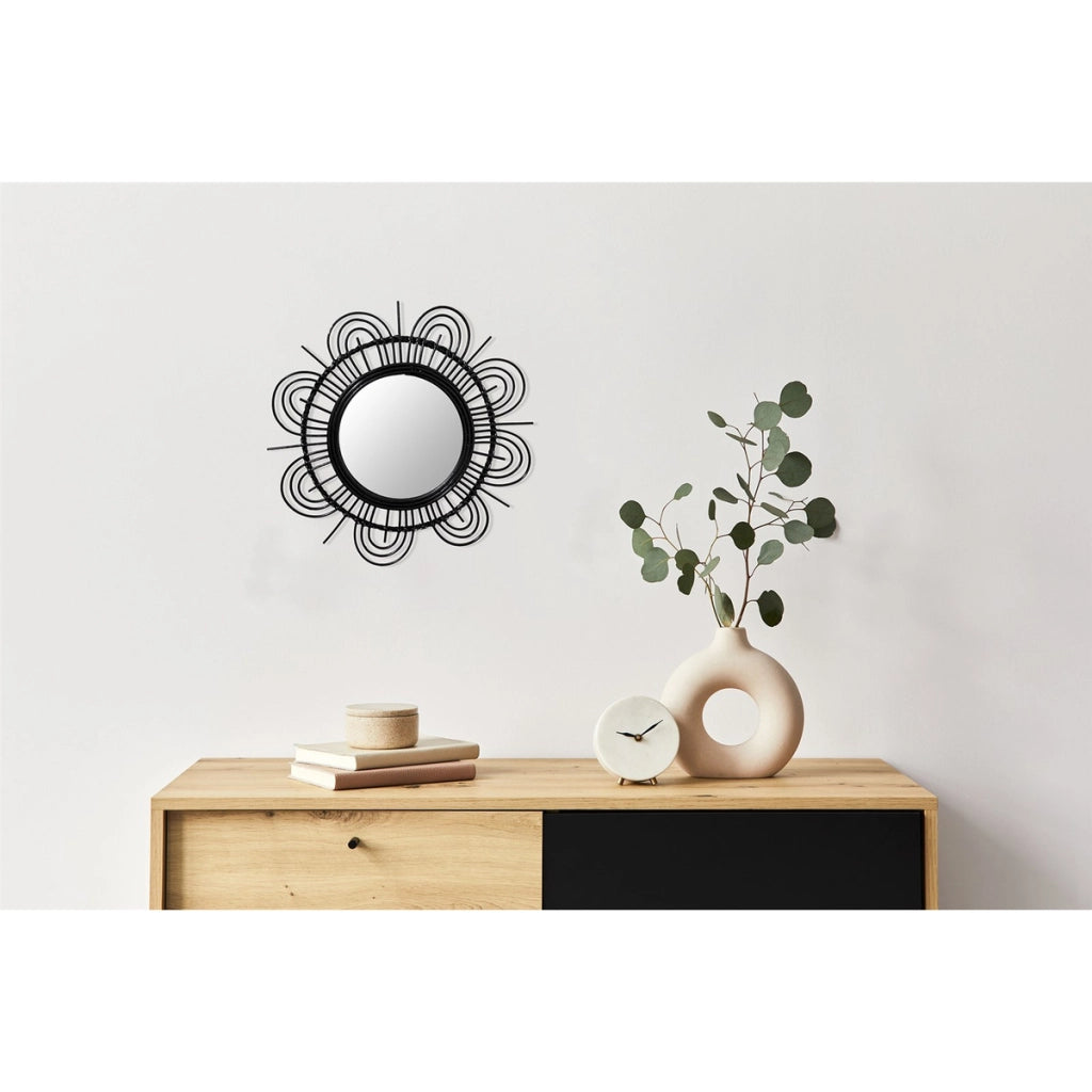 Specchio da parete Aina in rattan nero stile boho