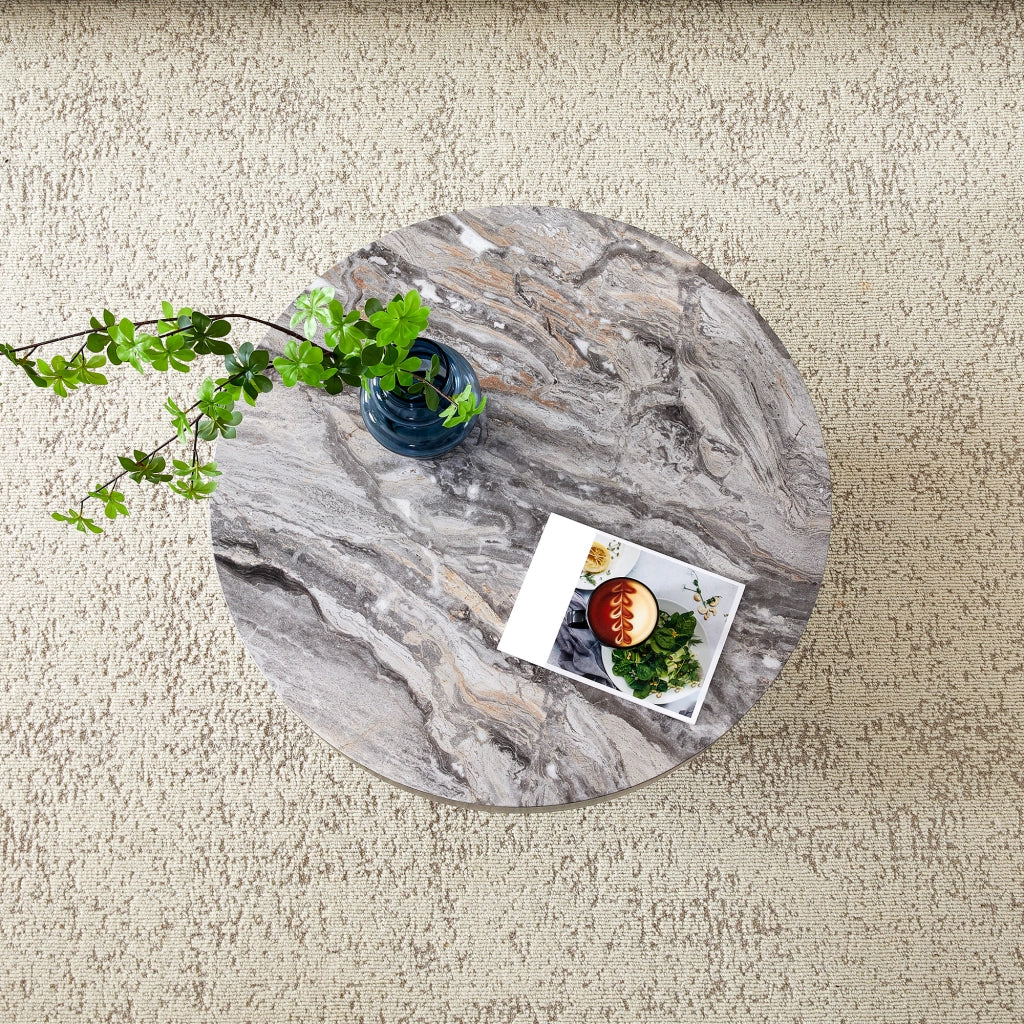 Tavolino rotondo da caff¨¨ con diametro di 70 cm in MDF effetto marmo grigio e gambe in metallo nero. Design minimalista, ideale per soggiorni e piccol