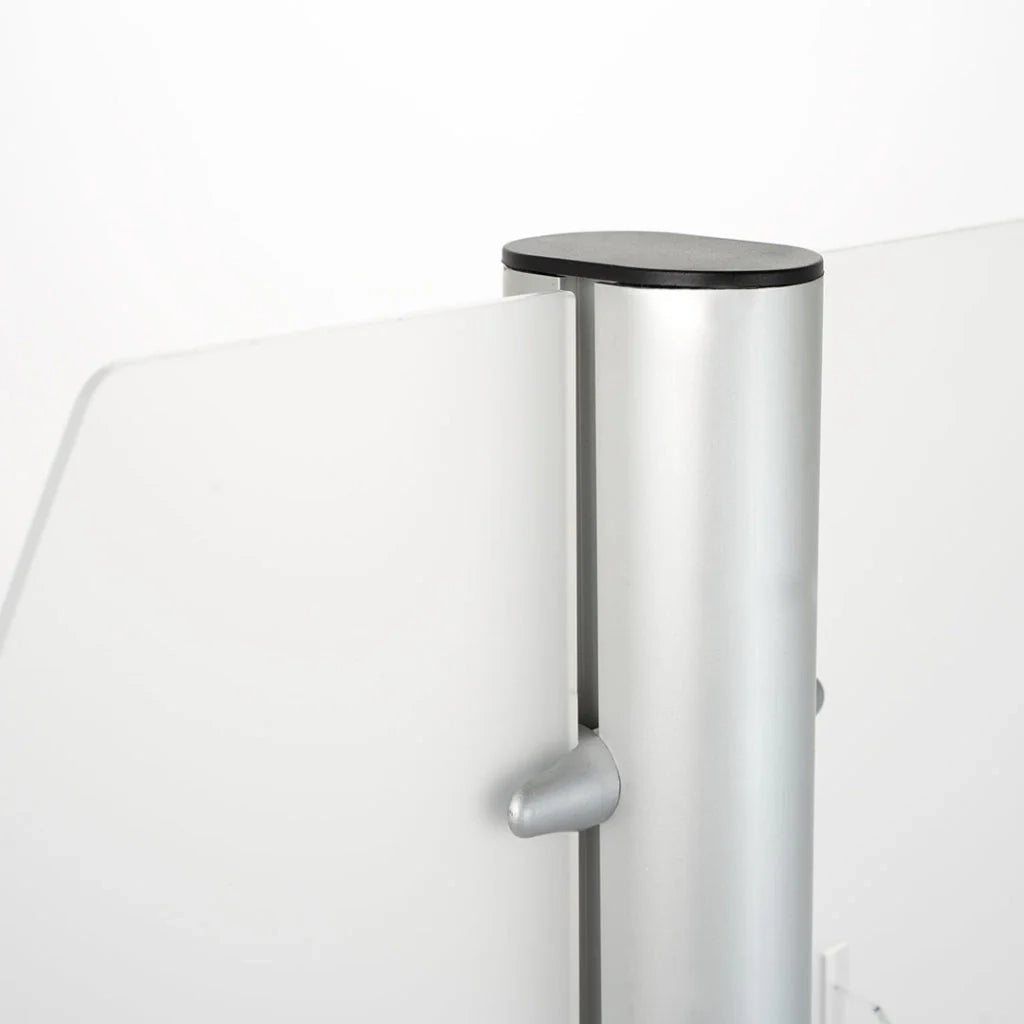 Espositore con 4 vaschette A4 e vela