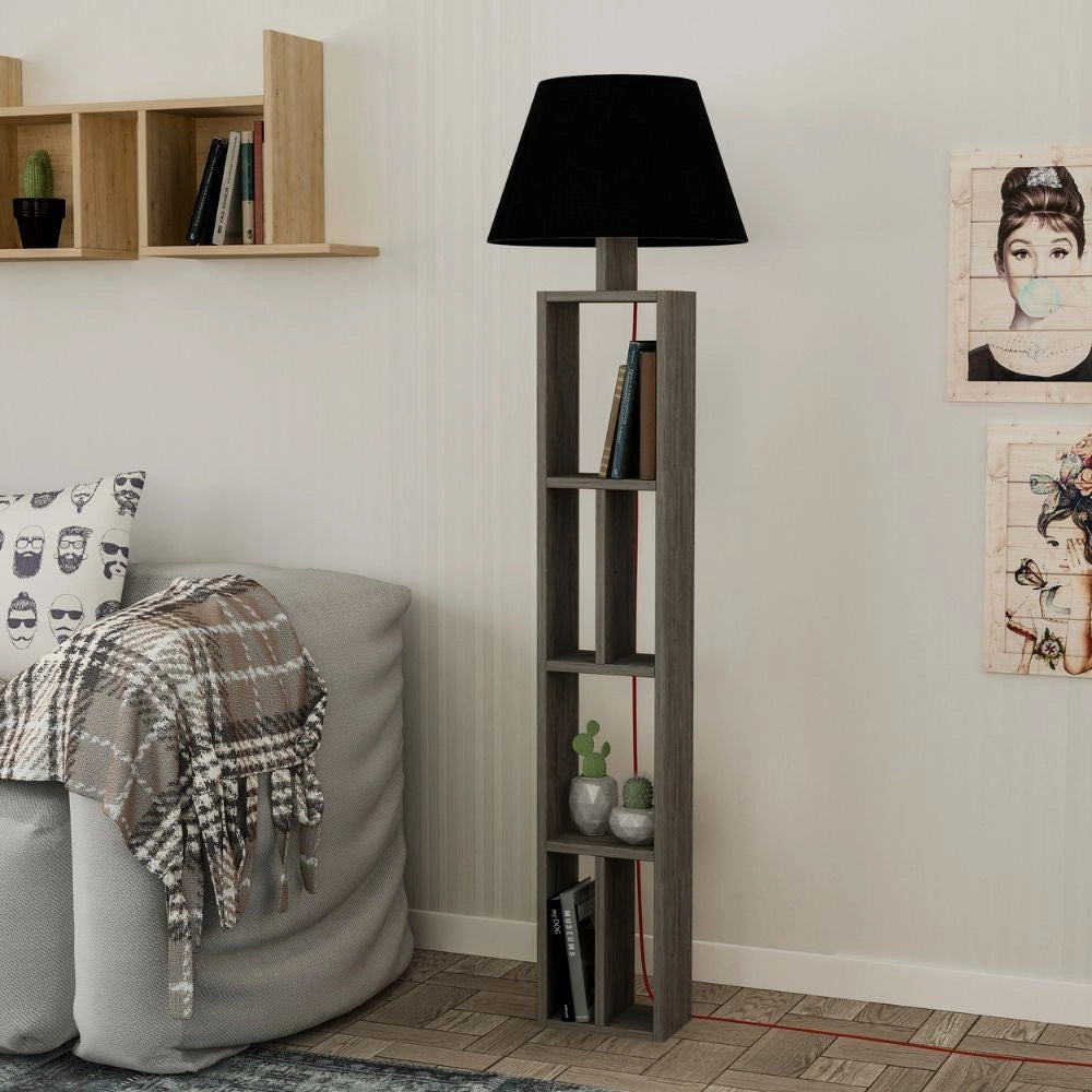 (2c) Lampada da terra in legno con libreria e paralume nero 45x45x163,5 cm