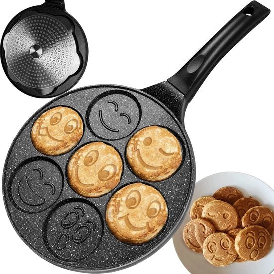 Frittelle Fritte - Pannenkoekenpan - Zwart 
  Modello: Pannenkoekenpan
  Capacità: 4 frittelle
  Materiale: Zwart
  Dimensioni: 24 x 34 cm