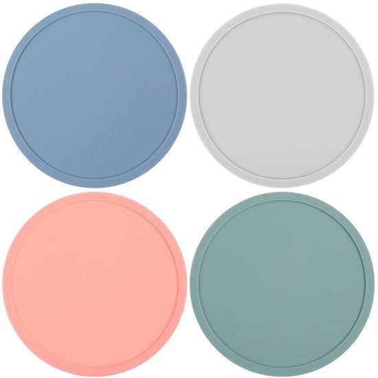 Set di 4 sottopanchine colorate in silicone, ideali per bar, ristoranti, abitazioni, feste, uffici e accessori per la casa. Sono realizzate in silicone, quindi antiscivolo e facili da pulire.