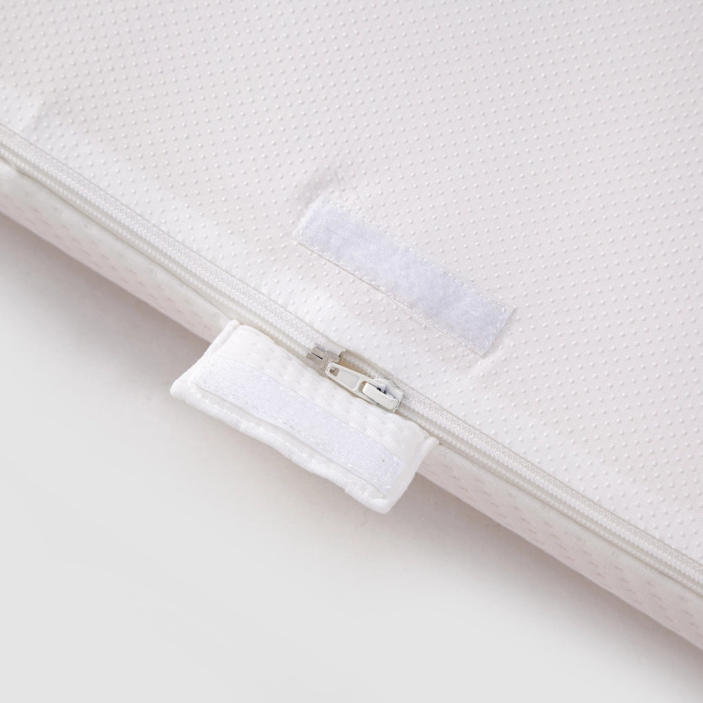 Materasso in schiuma con rivestimento sfoderabile e lavabile in tessuto con zip per camera da letto bianco