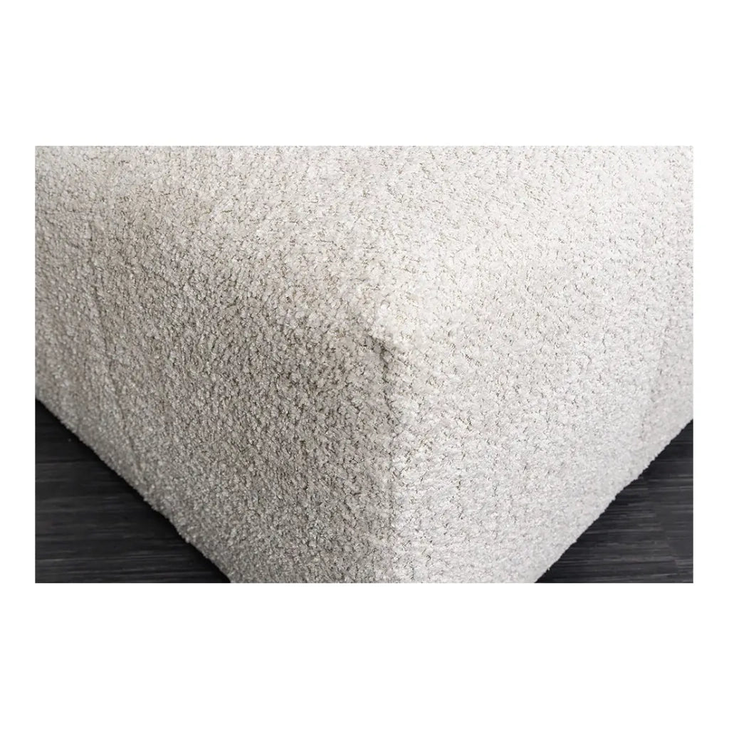 Pouf IMPERIA bianco champagne – Pouf classico in tessuto bouclé