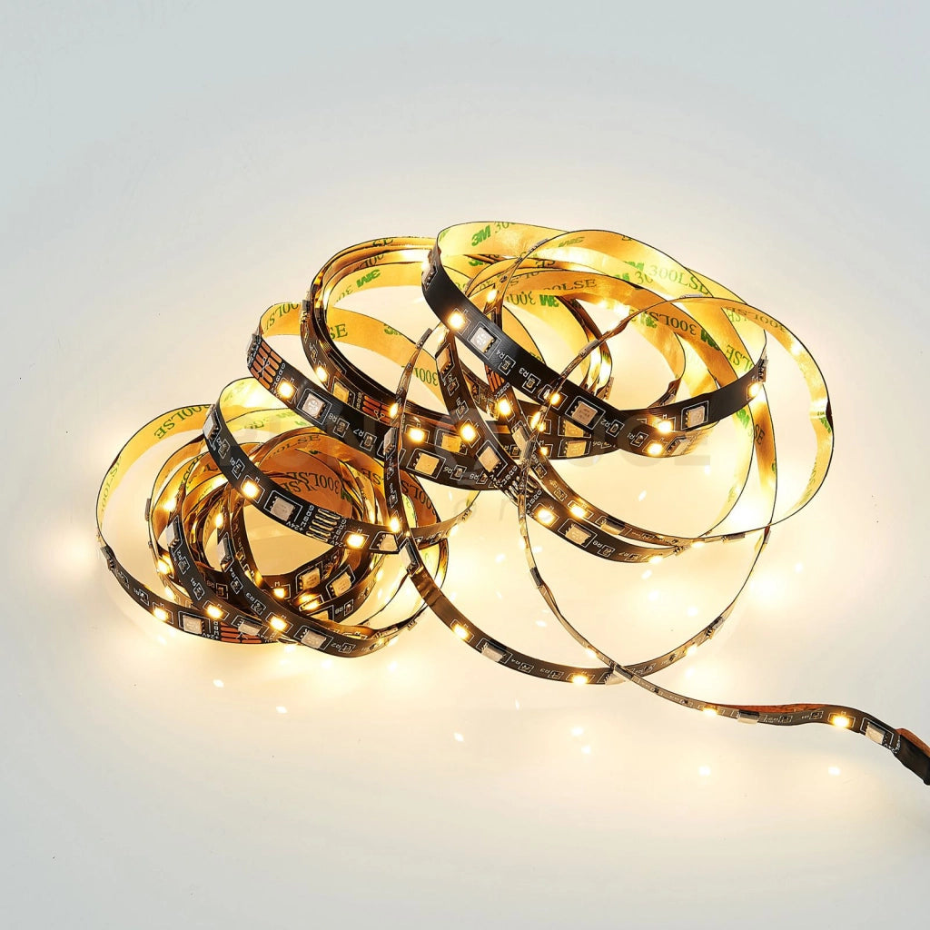 GRIP STRISCIA LED 15W 950lm, 3000K ANCHE RGB CON TELECOMANDO MULTIFUNZIONE TAGLIABILE L. 5 METRI DIMMERABILE
