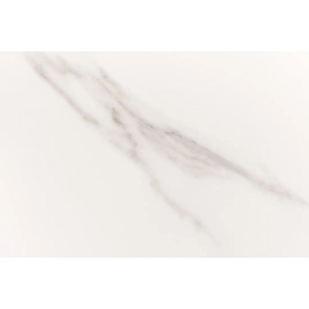Tavolo da sala da pranzo LUMEA – Rettangolare 200 cm – Piano in ceramica effetto marmo bianco e piede aspetto legno chiaro