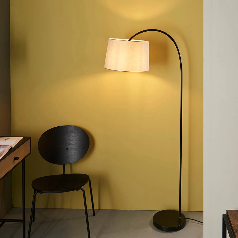 Lampada da terra nera opaca orientabile E27 Endon Carlson