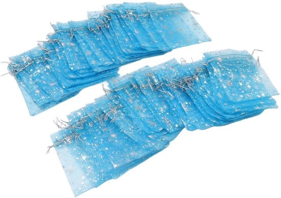 Pacchetti di Organza 50 Unità - Tela Schematica - Tela di Setola - Disegno a Stelle - Pacchetti per Gioielli - Pacchetti per Matrimonio/Cadeau - Rinnovabile 11,4 x 8,4 cm - Pacchetti per Gioielli