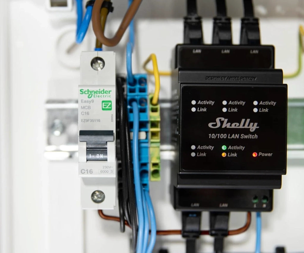 Shelly LAN Switch