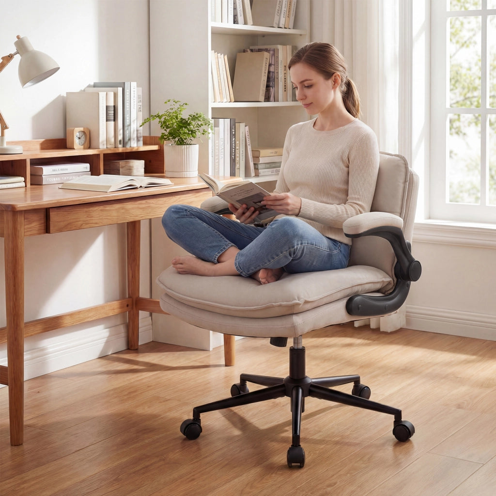 Sedia da ufficio con funzione dondolo e altezza regolabile, Poltrona relax con braccioli ribaltabili e 5 ruote portata 150 kg Beige