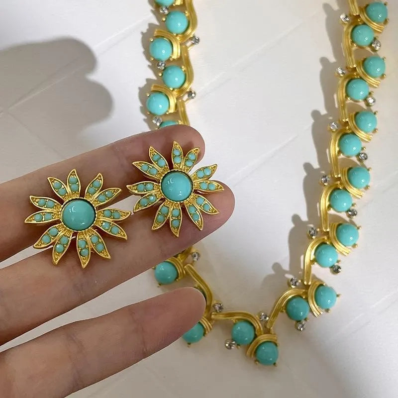 Orecchini vintage fatti a mano con fiori blu e collana di cristallo, regalo di Natale o compleanno.
