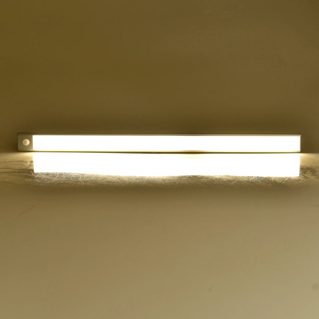 LAMPADA LED RICARICABILE 3W CON SENSORE DI MOVIMENTO LUCE NATURALE 4000K° - BARRA LUMINOSA MAGNETICA IN ALLUMINIO PER ARMADI CUCINA E CORRIDOI