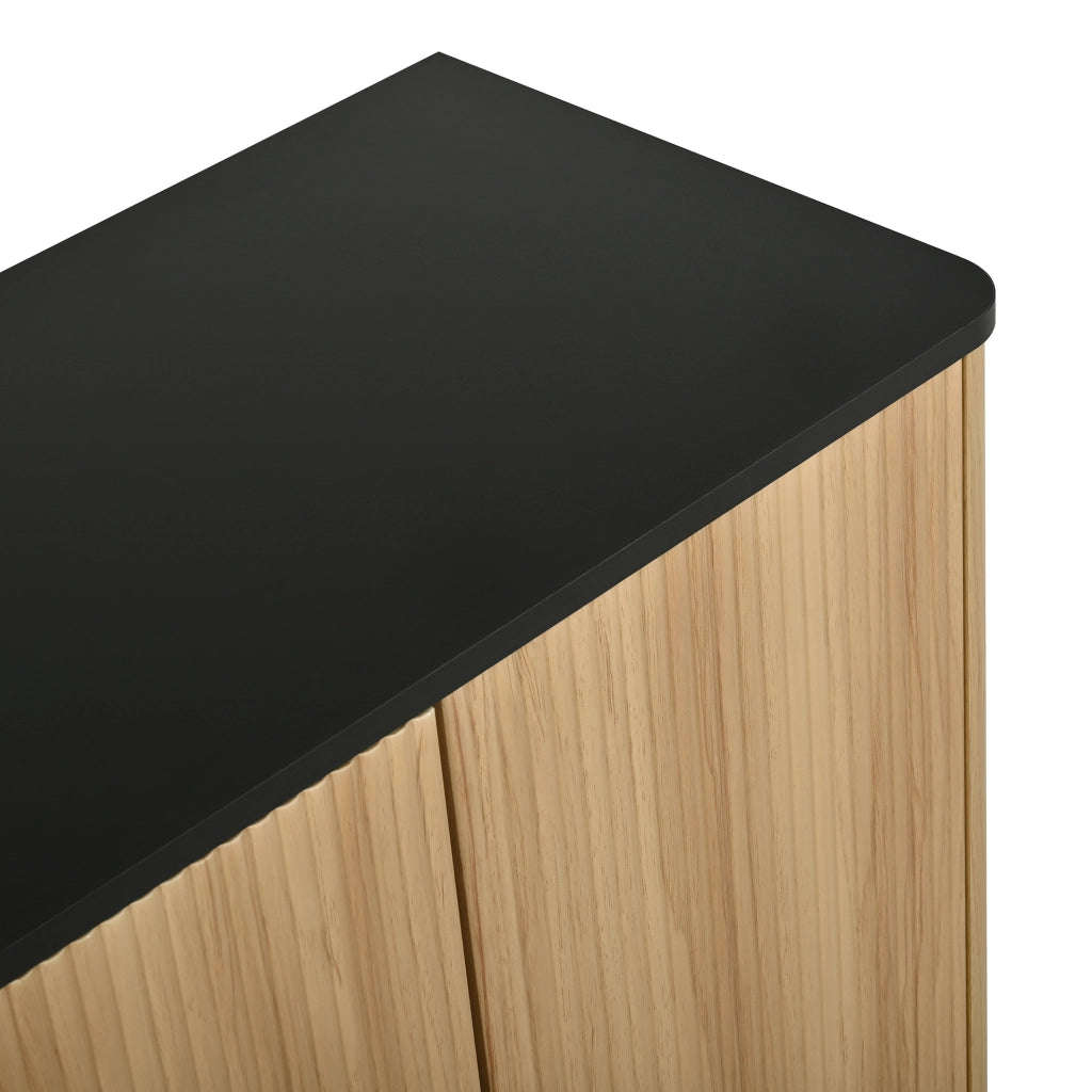 Credenza moderna 139x40x75 cm in legno naturale con 4 ante; struttura in truciolare