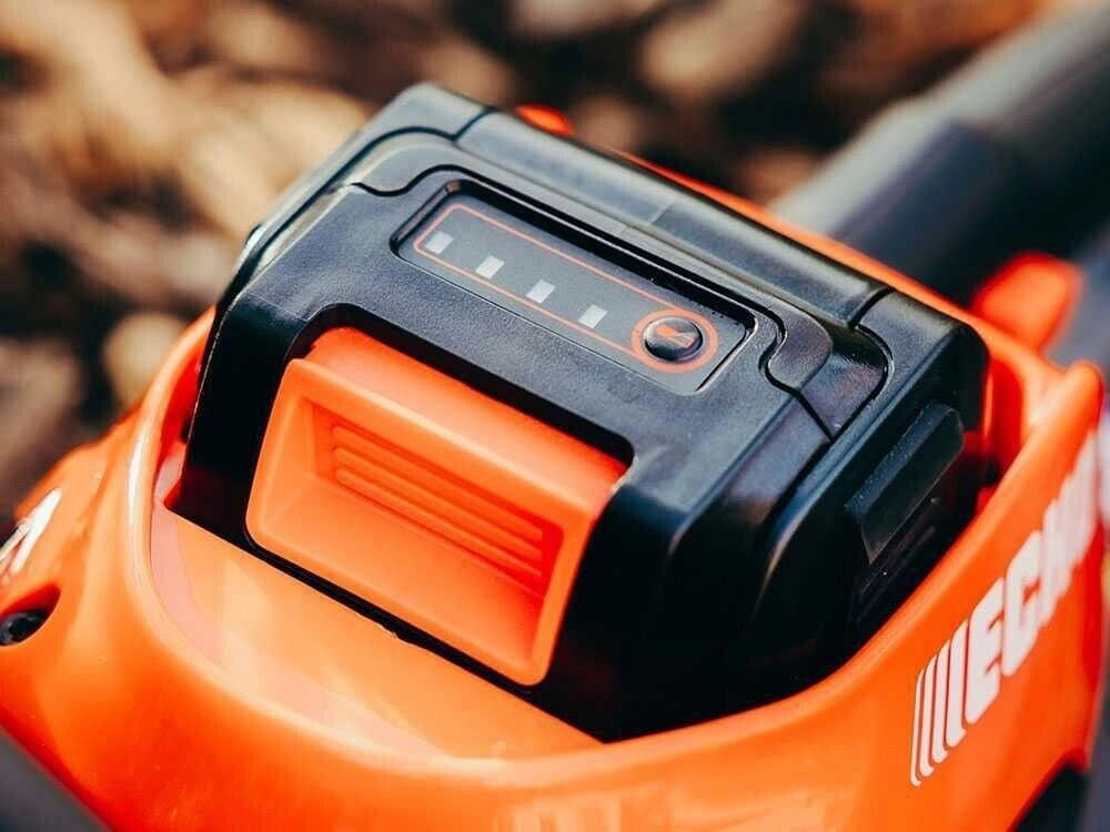 Motosega a batteria 40V Echo DCS-310 barra 30cm con batteria e caricabatteria