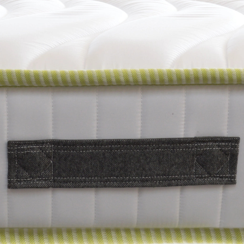 Materasso Alto 16 cm matrimoniale 165x195 cm, con AirPur® monoblocco, water foam ortopedico in poliuretano, con tessuto anti acaro di alta qualità, DREAM AIR 