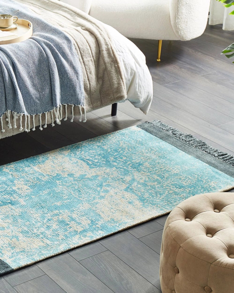 Tappeto vintage in viscosa con frange 80 x 150 cm blu e beige stile classico e retrò camera da letto soggiorno