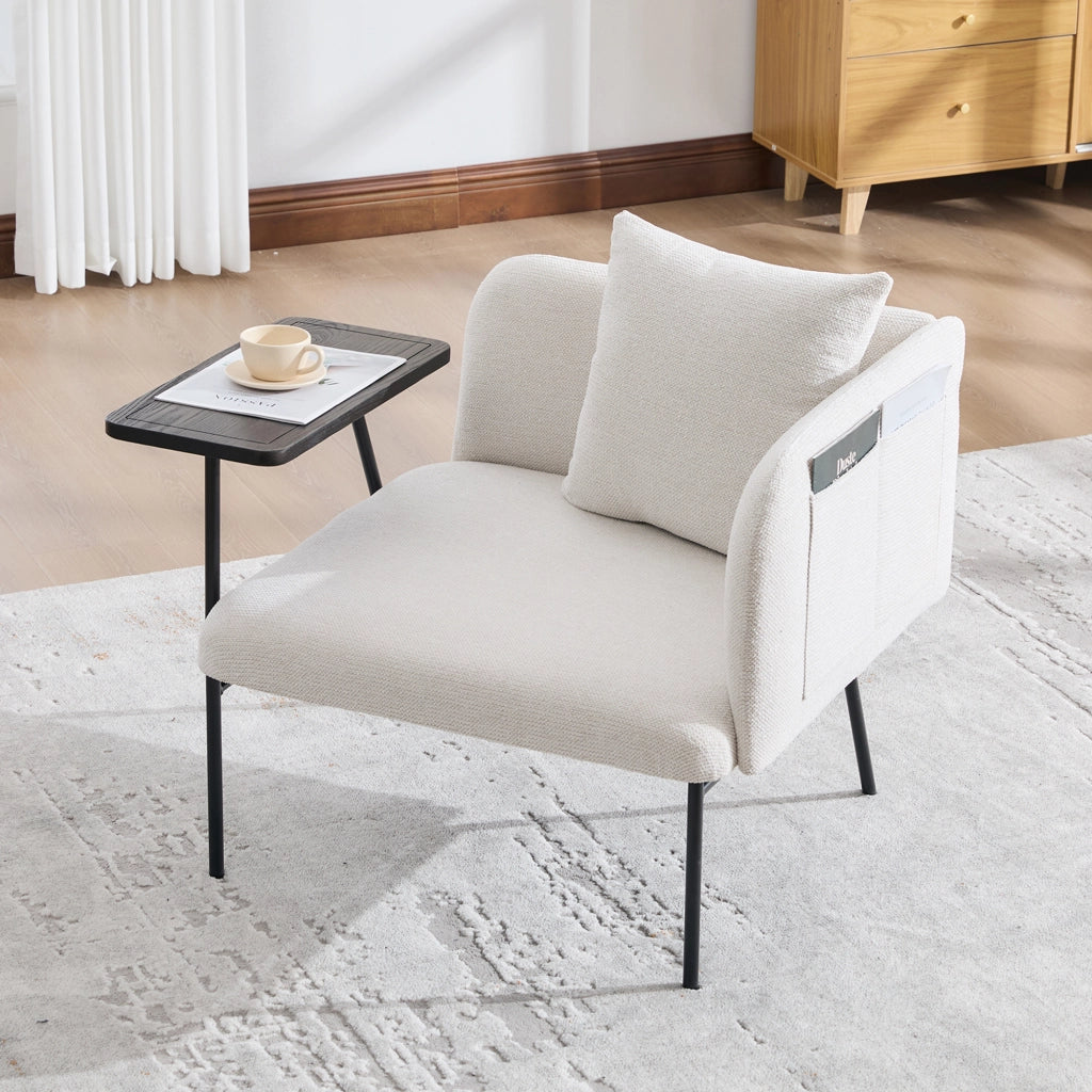 Poltrona da relax in chenille beige con tavolino laterale e tasche portaoggetti
