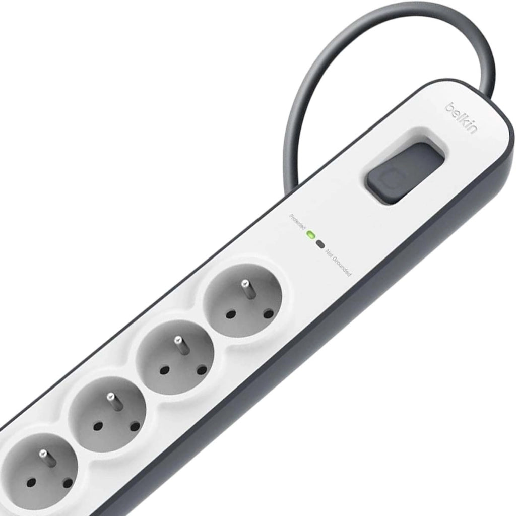 Multipresa Sovratensione 4 Prese / 2 Porte USB-A Cavo 2 m Robusto Bianco / Grigio Belkin