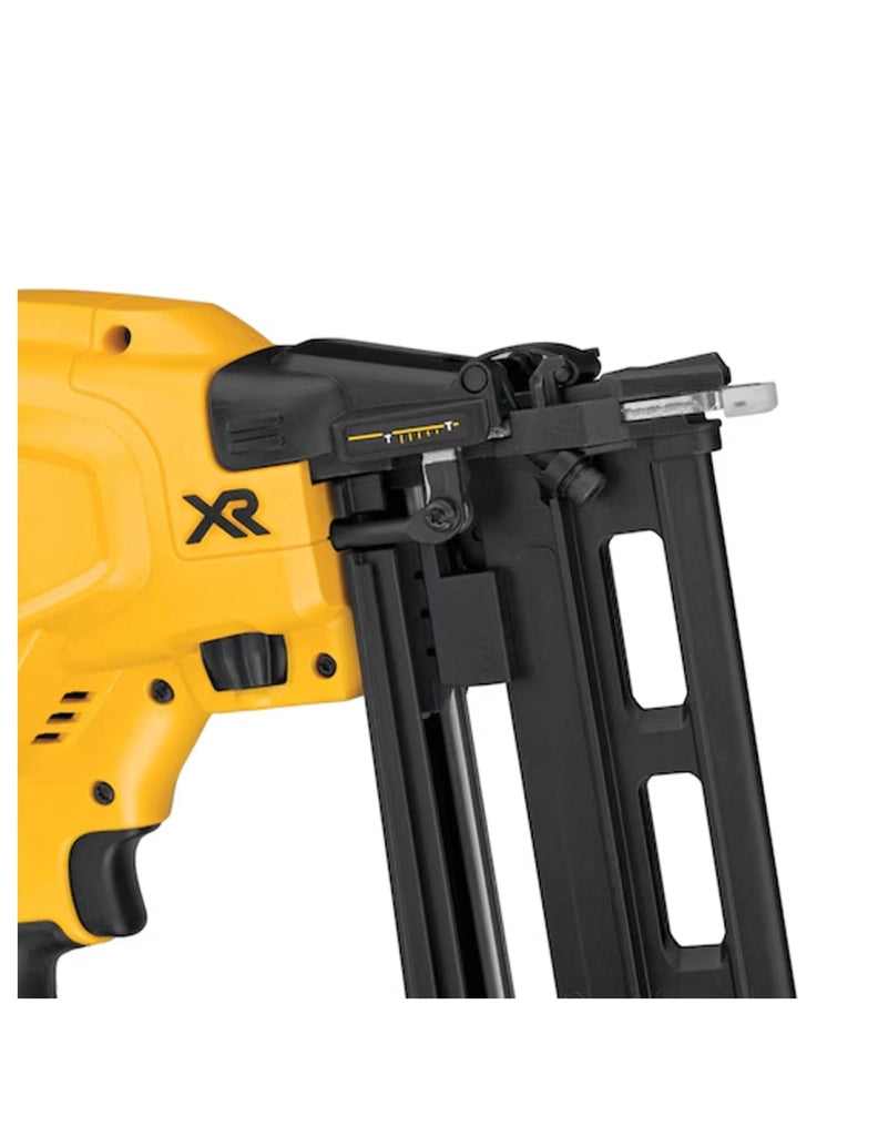 Chiodatrice DeWALT DCN662N (Solo corpo)