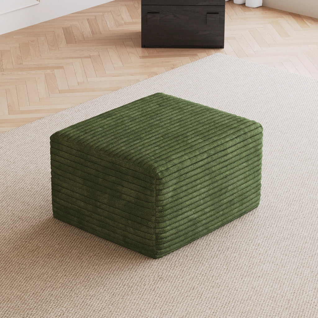 Poltrona pouf con seduta in schiuma ad alta elasticità e rivestimento in tessuto a coste verde
