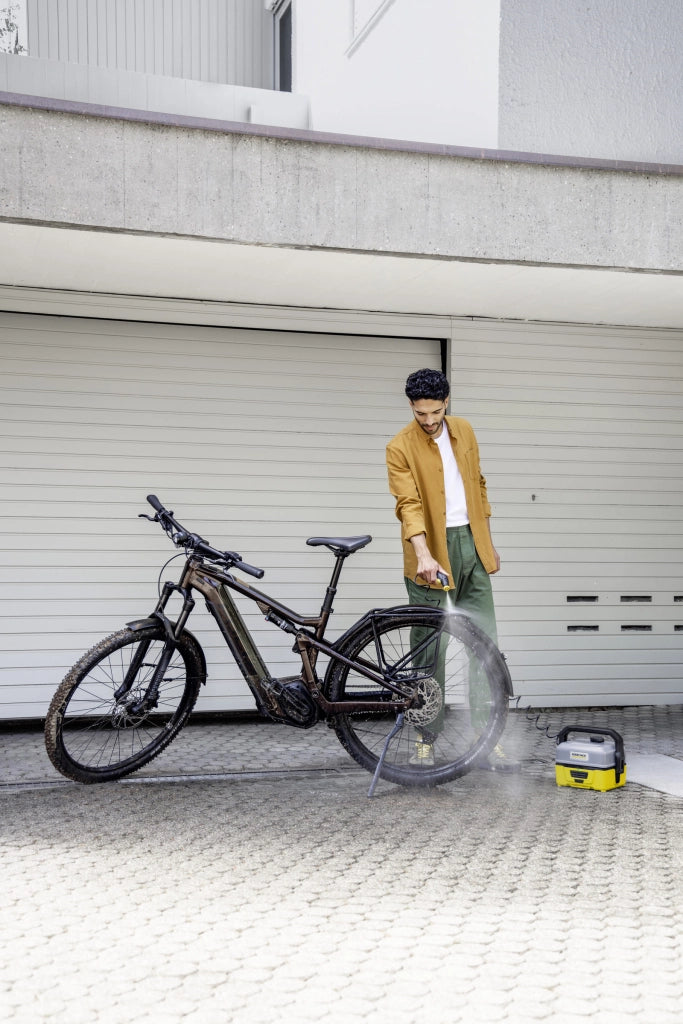 KARCHER Idropulitrici portatili OC 3 - Portata: max. 2 l/min - Tipo di batteria: Batteria agli ioni di litio  - Autonomia: 15 min