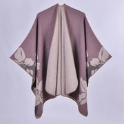 Elegante scialle/mantella in cashmere con stampa floreale su entrambi i lati, imbottito per maggiore calore e protezione, perfetto come sciarpa o mantello esterno.
