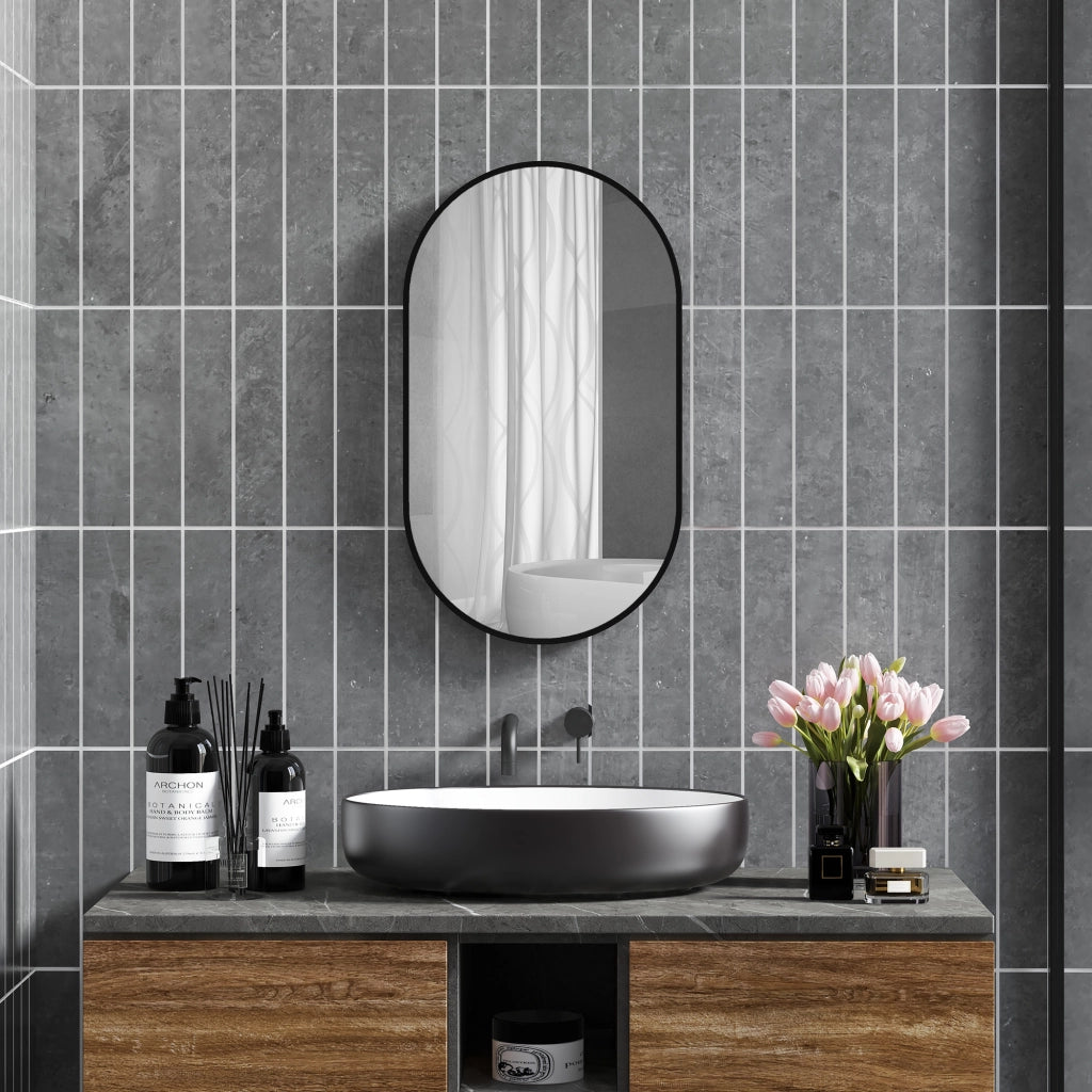 Specchio ovale da parete ¨C Xylo ¨C cornice in alluminio nero 40x70 cm