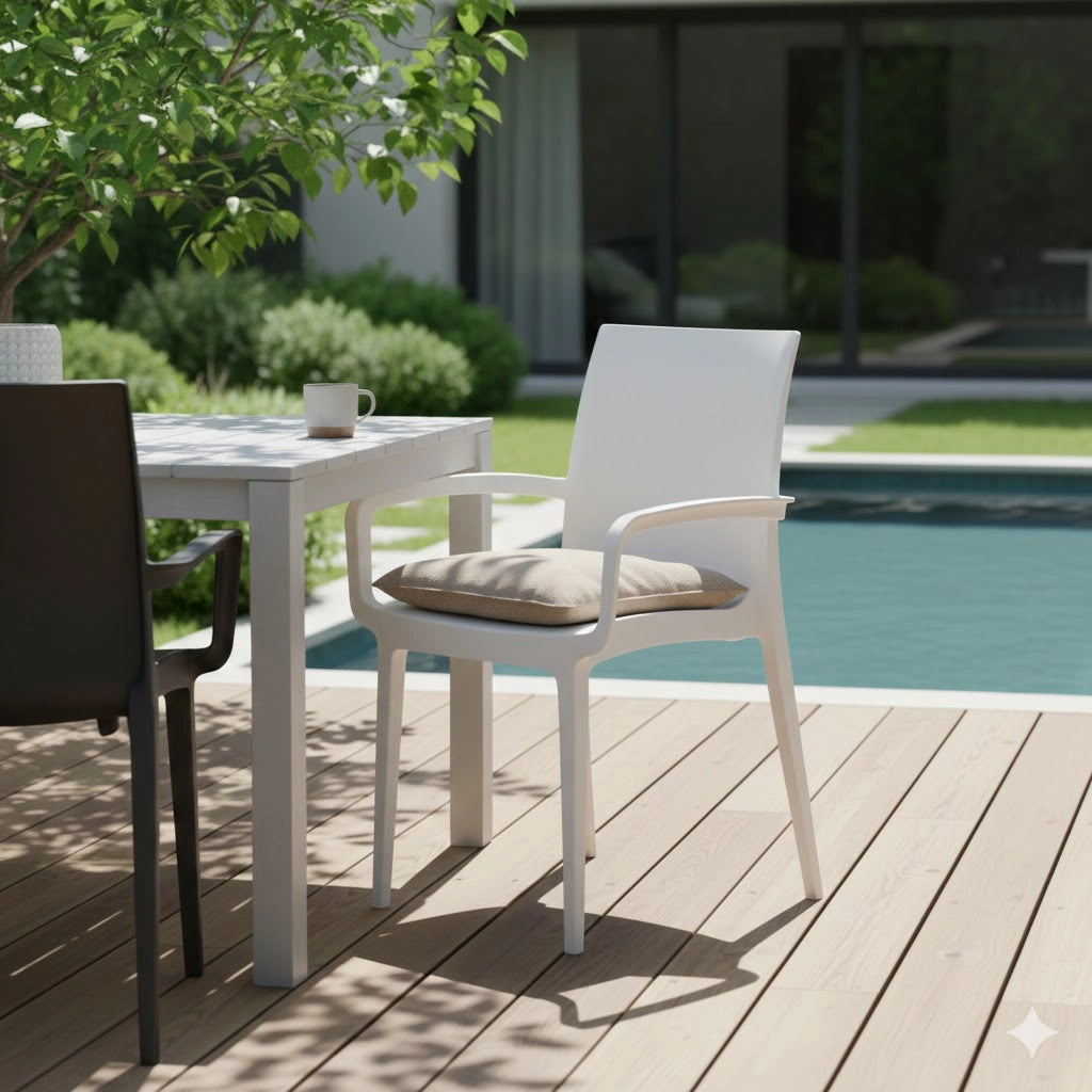SEDIA IMPILABILE CON BRACCIOLI 'DUKE' Col. Bianco - PRO GARDEN