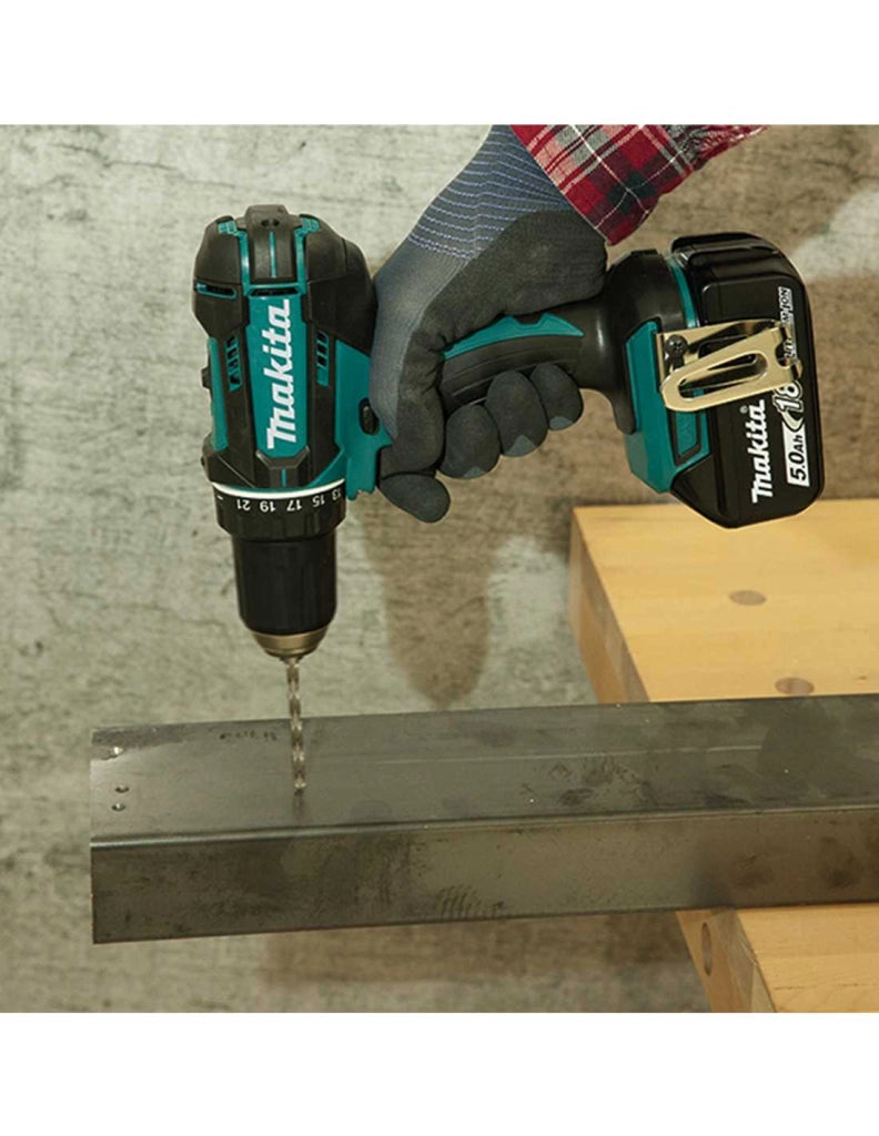 MAKITA Kit MK701 (DDF482 + DHR171 + DGA504 + DTD152 + DJV182 + DSS610 + DML802 + 2 x 5,0 Ah + DC18RC + 2 x LXT600)