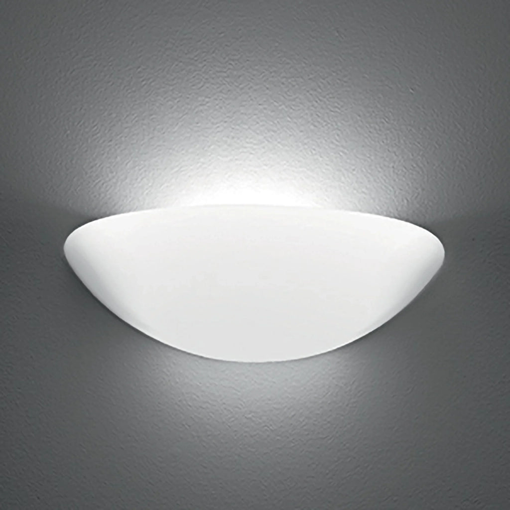 Spicchio parete 330x115x160mm. 10w led 3000k 480lm.-ip20- vetro bianco