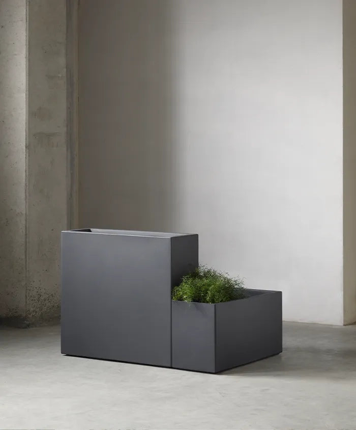Fioriera alta Caslinea elegante e resistente per arredo esterno 90x35xH75 Colore: Smoke